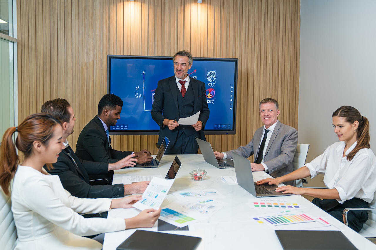 Fractional Sales Team: The Smart Growth Strategy for Modern Businesses